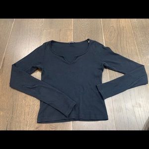 Brandy Melville long sleeve tee